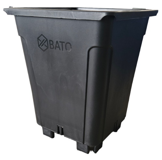 Bato Square Pot With Leg